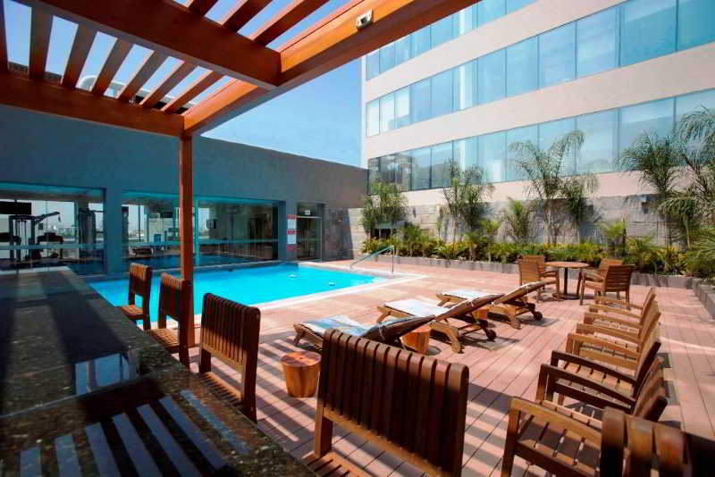 Casa Andina Premium Trujillo Hotel Encalada Екстериор снимка